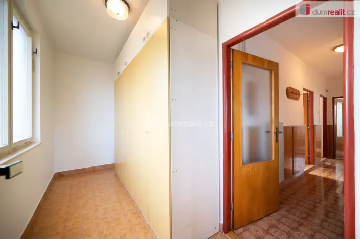 Pronájem rodinného domu, Dasný, 241 m2