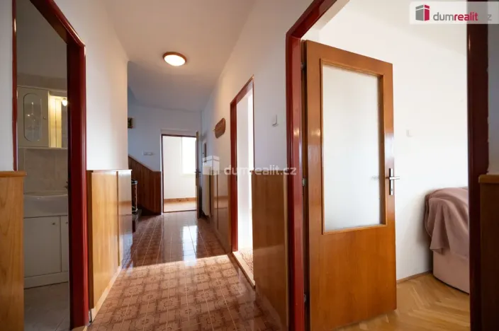 Pronájem rodinného domu, Dasný, 241 m2