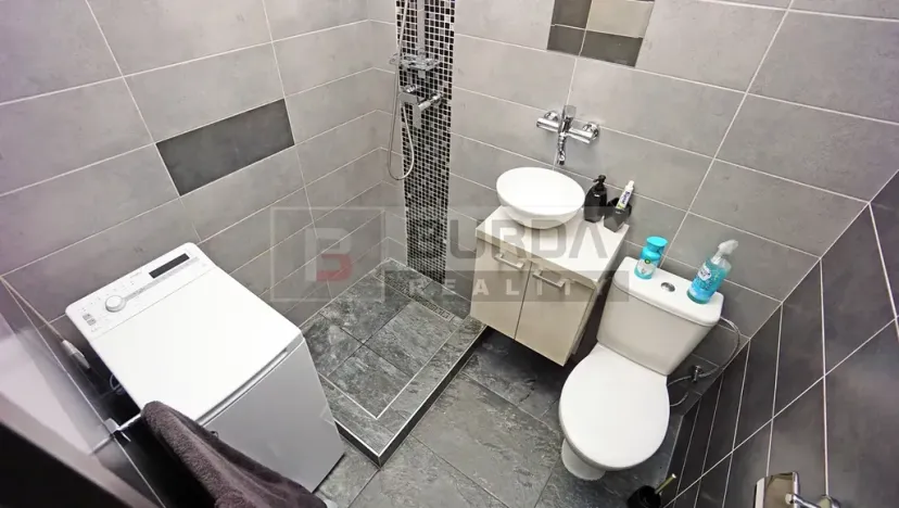 Prodej bytu 2+kk, Neratovice, 30 m2
