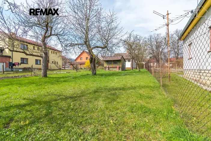 Prodej pozemku pro bydlení, Holubov, 739 m2