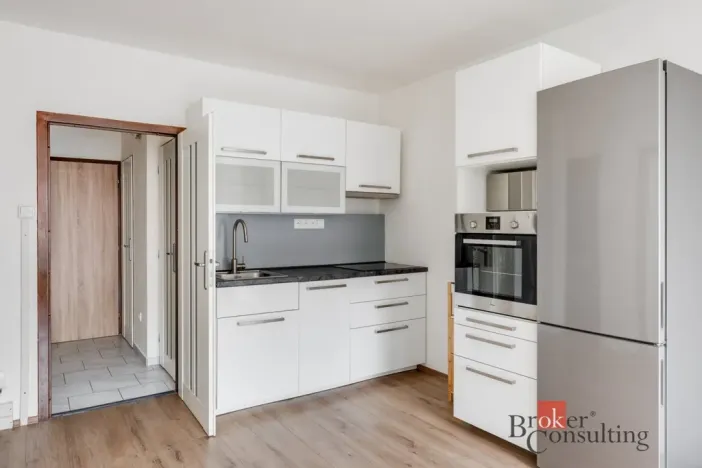 Pronájem bytu 2+kk, Praha - Hodkovičky, Pod lysinami, 41 m2
