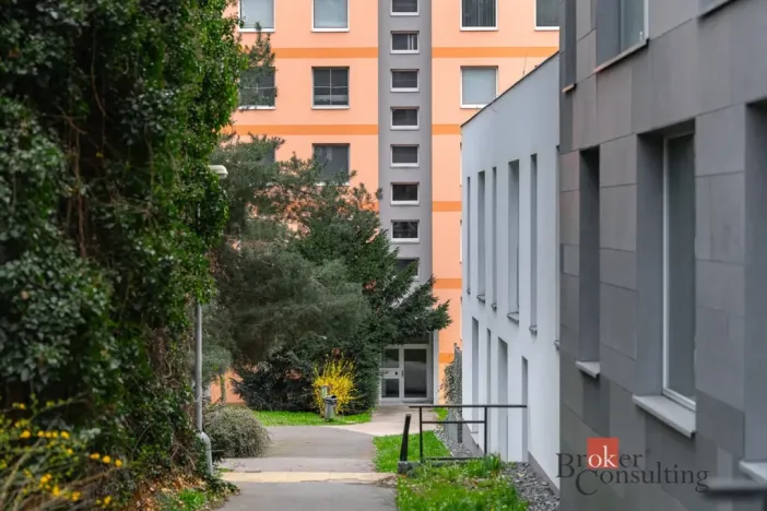 Pronájem bytu 2+kk, Praha - Hodkovičky, Pod lysinami, 41 m2