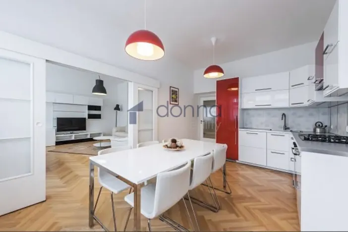 Pronájem bytu 3+1, Praha, Záhřebská, 95 m2