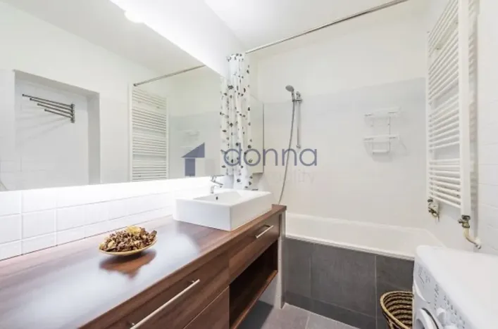 Pronájem bytu 3+1, Praha, Záhřebská, 95 m2