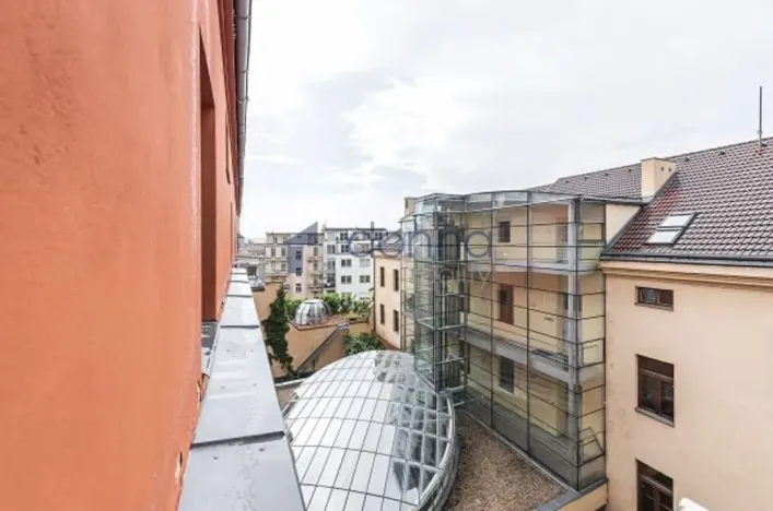 Pronájem bytu 3+1, Praha, Záhřebská, 95 m2