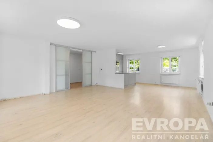 Pronájem rodinného domu, Průhonice, U Cihelny, 237 m2