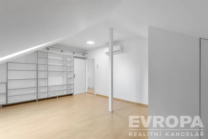 Pronájem rodinného domu, Průhonice, U Cihelny, 237 m2
