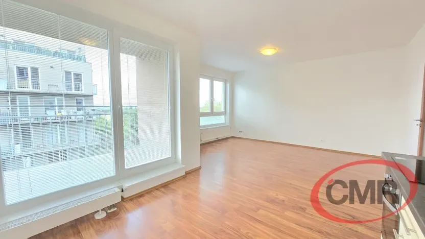Pronájem bytu 1+kk, Praha, Václava Trojana, 36 m2