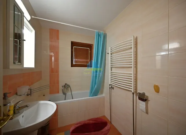 Prodej rodinného domu, Františkovy Lázně - Slatina, Nezvalova, 135 m2