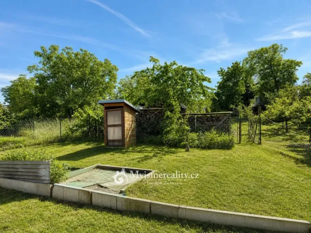 Prodej zahrady, Znojmo, Pod Kraví horou, 759 m2