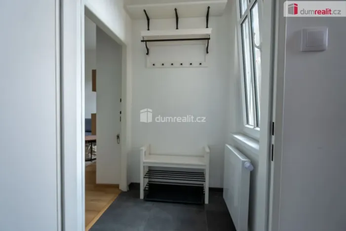 Pronájem bytu 2+kk, Praha - Libeň, Turnovská, 37 m2