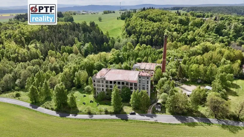Prodej výrobních prostor, Libá, 8000 m2