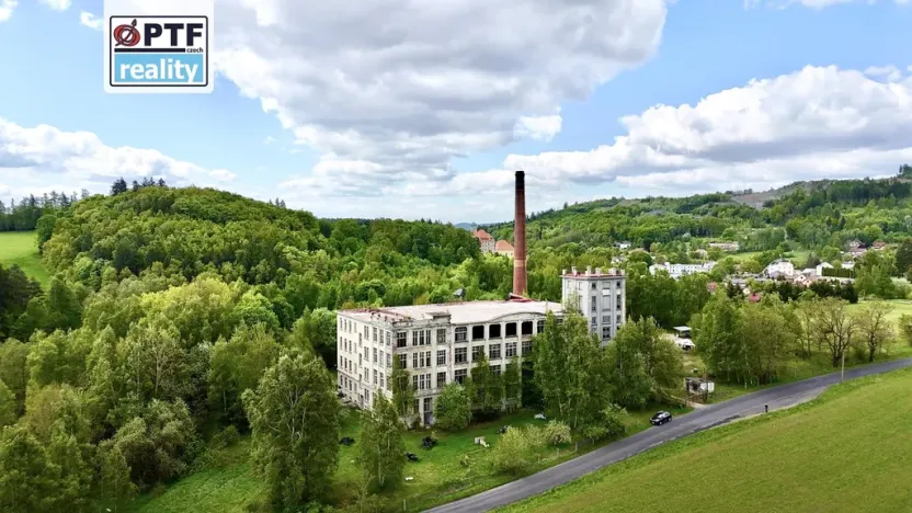 Prodej výrobních prostor, Libá, 8000 m2