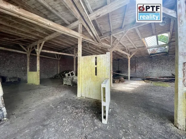 Prodej výrobních prostor, Libá, 8000 m2