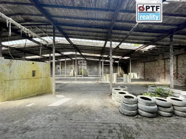 Prodej výrobních prostor, Libá, 8000 m2
