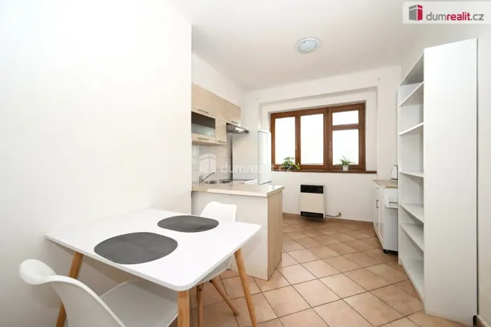 Prodej bytu 2+1, Praha - Karlín, Pernerova, 44 m2