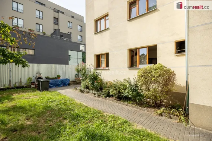 Prodej bytu 2+1, Praha - Karlín, Pernerova, 44 m2