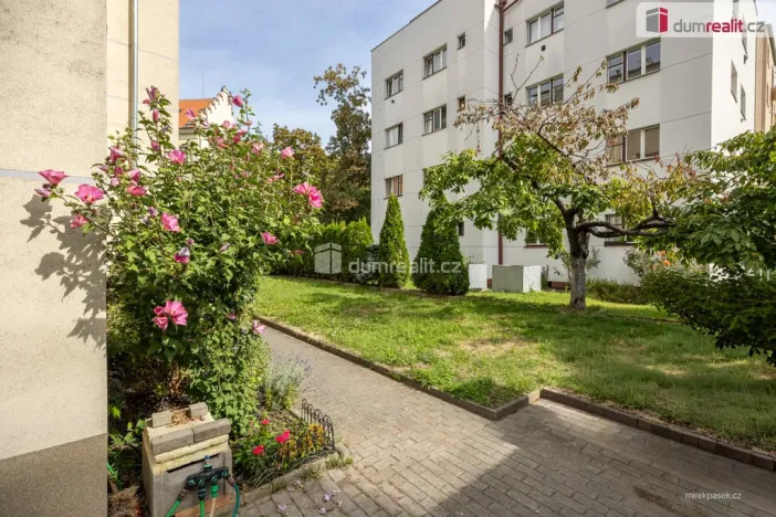 Prodej bytu 2+1, Praha - Karlín, Pernerova, 44 m2