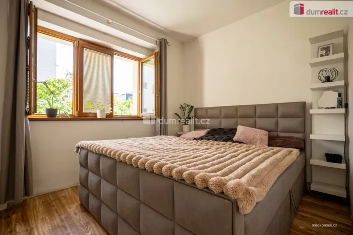 Prodej bytu 2+1, Praha - Karlín, Pernerova, 44 m2