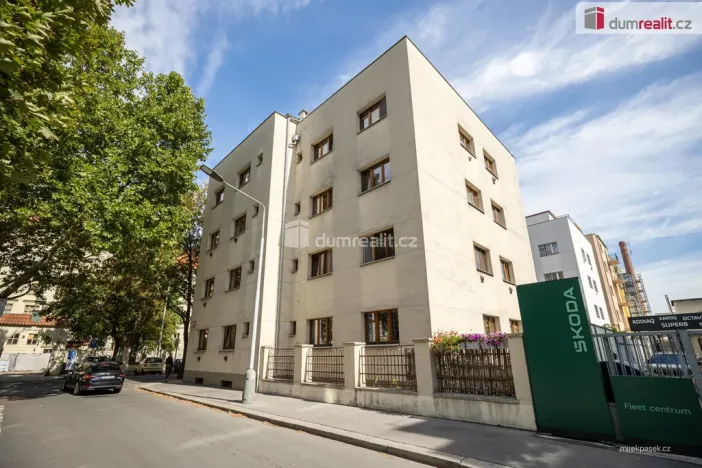 Prodej bytu 2+1, Praha - Karlín, Pernerova, 44 m2
