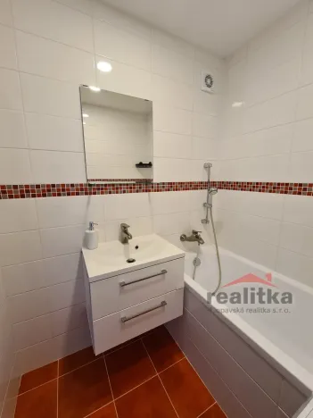 Pronájem bytu 3+1, Opava - Kylešovice, Bílovecká, 67 m2