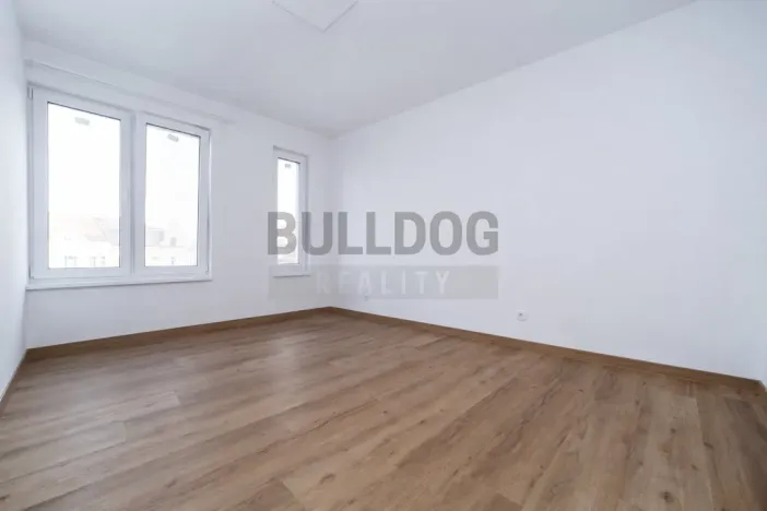 Pronájem bytu 2+kk, Praha - Libeň, Zenklova, 46 m2