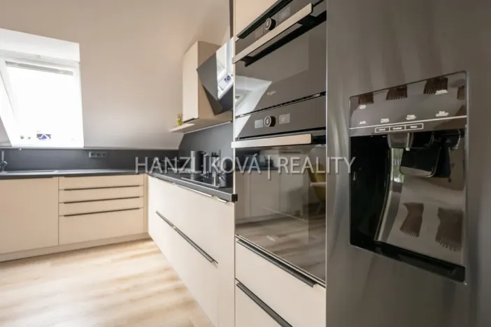Pronájem bytu 3+kk, České Budějovice - České Budějovice 5, Pohůrecká, 110 m2