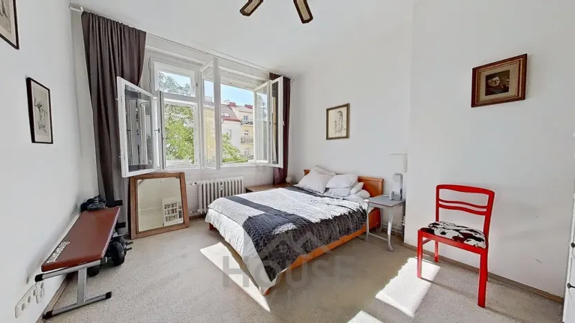 Prodej bytu 2+kk, Praha - Smíchov, Štefánikova, 56 m2