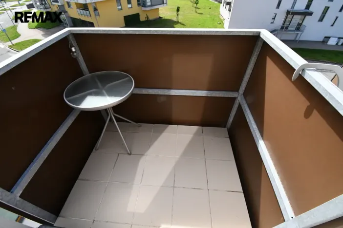 Prodej bytu 1+kk, Hradec Králové - Třebeš, Svatojánská, 33 m2