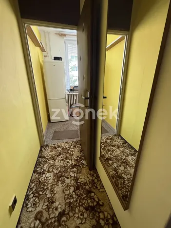 Pronájem bytu 1+1, Zlín, Zborovská, 33 m2