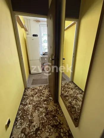 Pronájem bytu 1+1, Zlín, Zborovská, 33 m2
