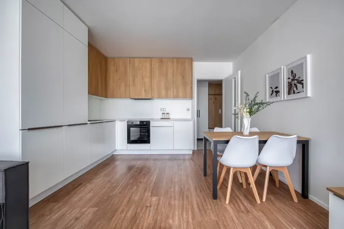 Pronájem bytu 2+kk, Praha - Karlín, Thámova, 59 m2