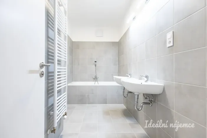 Pronájem bytu 3+kk, Praha - Vysočany, Gerstelova, 82 m2