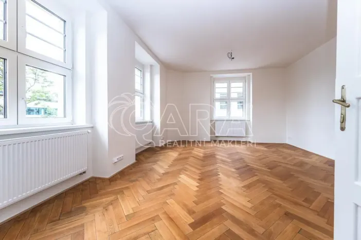 Pronájem bytu 2+kk, Praha - Holešovice, Přístavní, 53 m2
