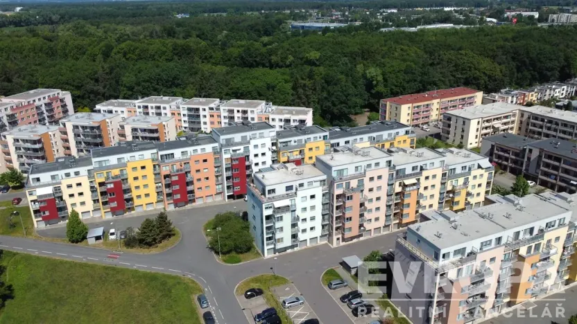 Prodej bytu 2+kk, Pardubice - Trnová, Josefa Bublíka, 56 m2