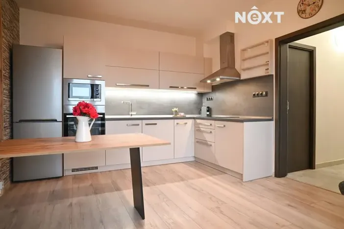 Pronájem bytu 2+kk, České Budějovice, Bezdrevská, 45 m2