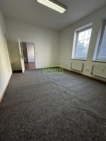 Pronájem kanceláře, Náchod, Českých bratří, 40 m2