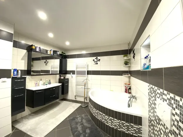 Pronájem rodinného domu, Klecany, Na vršku, 140 m2