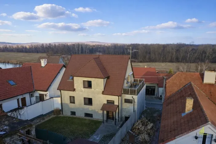 Prodej činžovního domu, Bulhary, 281 m2