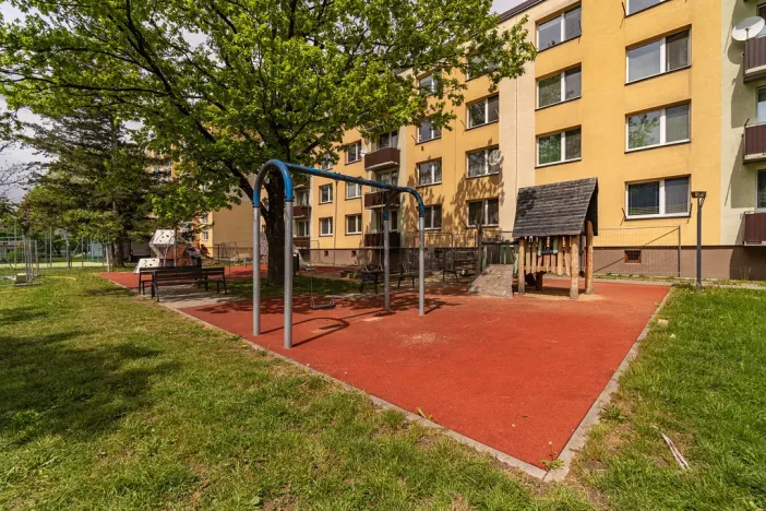 Prodej bytu 3+1, Vsetín, Svornosti, 80 m2