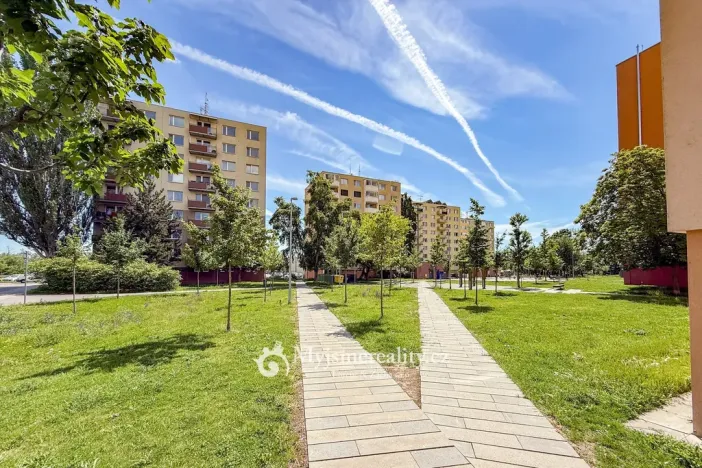 Prodej bytu 3+1, Znojmo, Dukelských bojovníků, 70 m2