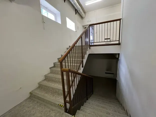 Prodej obchodního prostoru, Praha - Horní Počernice, Komárovská, 210 m2