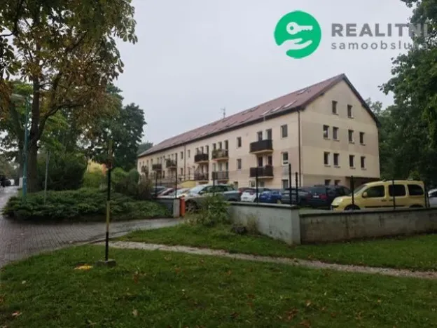 Prodej bytu 4+kk, Milovice, Kaštanova, 92 m2