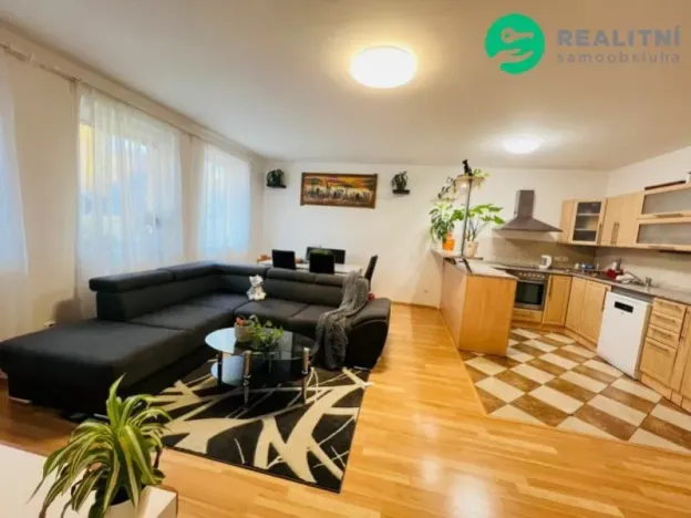 Prodej bytu 4+kk, Milovice, Kaštanova, 92 m2