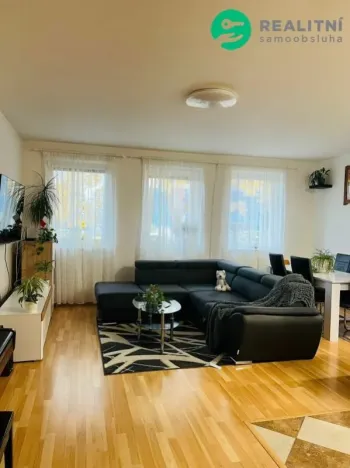 Prodej bytu 4+kk, Milovice, Kaštanova, 92 m2