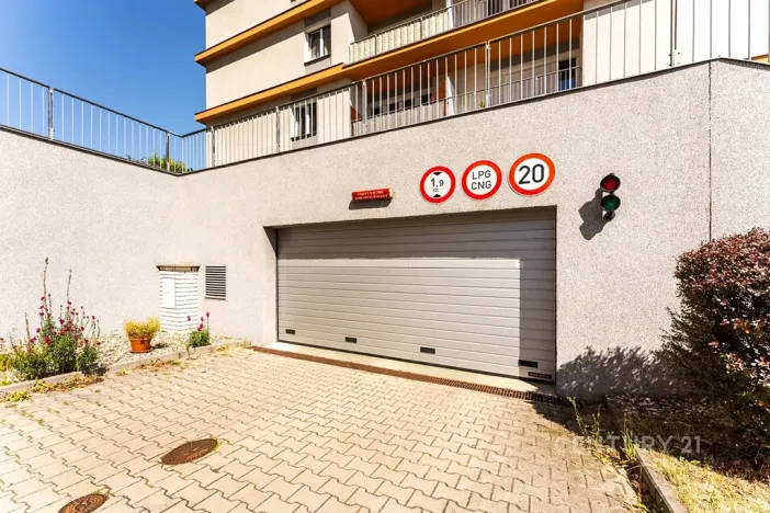 Prodej bytu 1+kk, Praha - Stodůlky, Na Výrovně, 39 m2