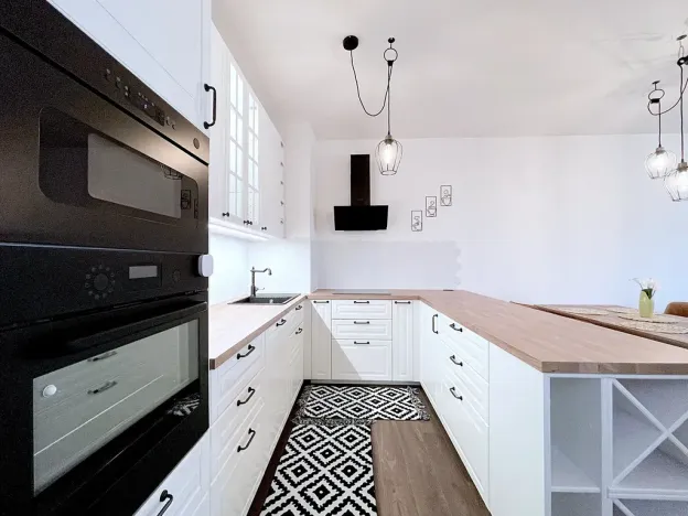 Pronájem bytu 3+kk, Praha, Počernická, 82 m2
