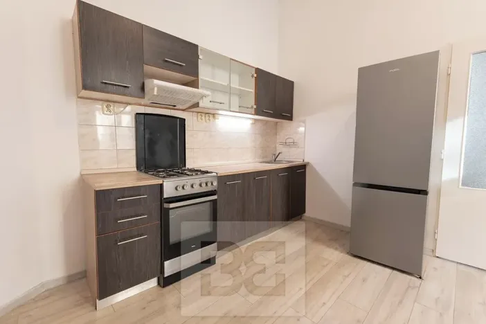 Pronájem bytu 2+kk, Praha - Holešovice, Letohradská, 43 m2