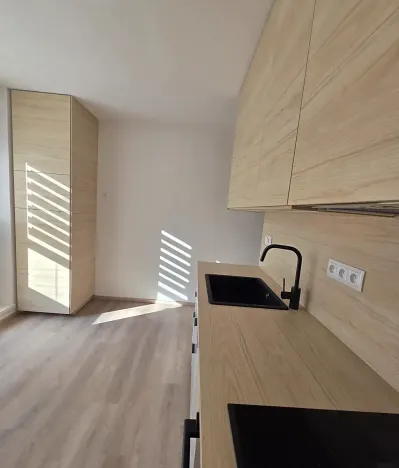Pronájem bytu 1+1, Brno, Záhřebská, 36 m2