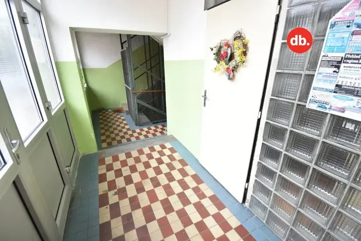 Prodej bytu 3+1, Karlovy Vary, Sokolovská, 71 m2